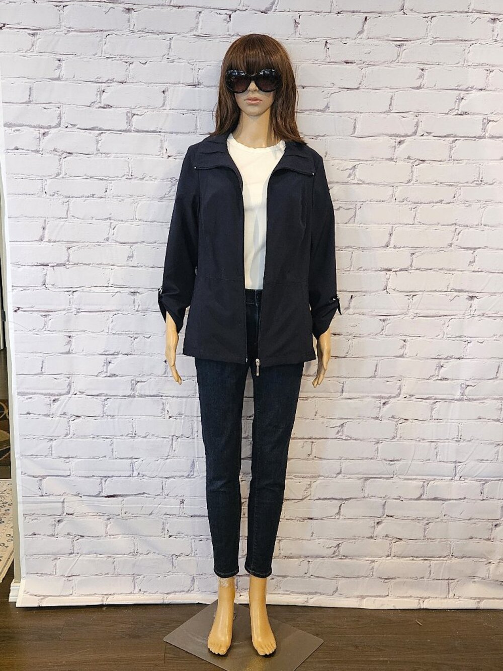 (3 for $30) CLEO - Navy zipper front lightweight jacket - Picture 3 of 12